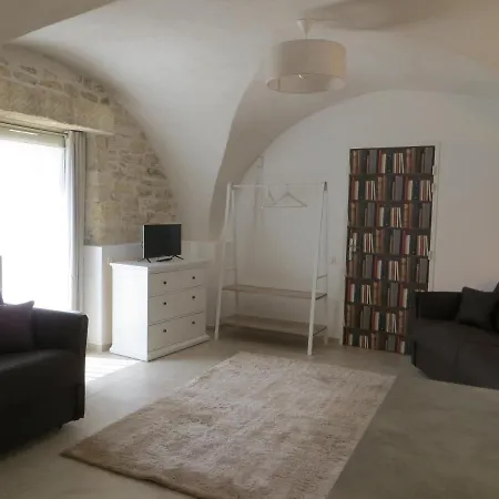 Les Studios-hotel De Sommières